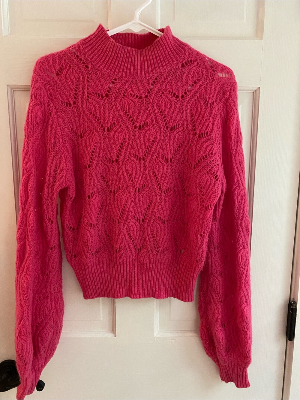 ASTR Hot Pink Cable Knit Sweater | Size XS